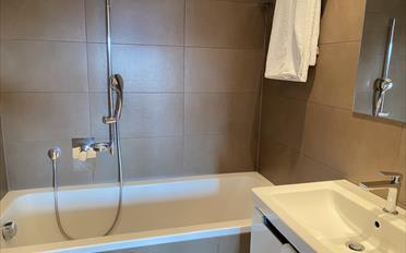 Furnished flat 4.5 rooms - image - 7