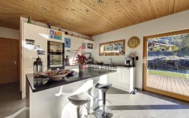 Chalet 6.5 pièces - image - 3