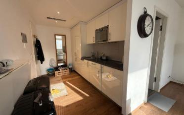 Furnished flat 2 rooms - image - 3