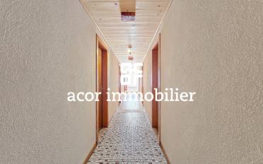 Hotel 30 rooms - image - 6