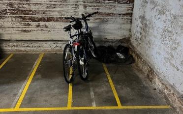 Outdoor parking place bike - image - 2
