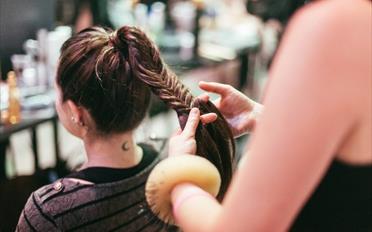 Hairdresser - image - 1