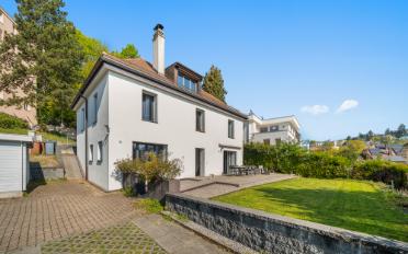 Einfamilienhaus 6.5 Zimmer - image - 1