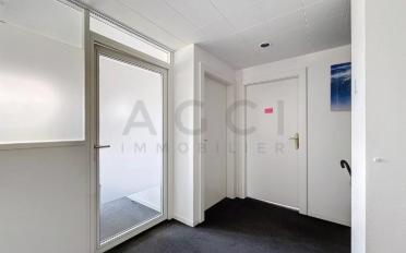 Bureau - image - 7