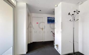 Office - image - 9