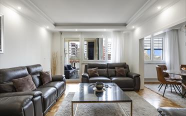 Apartment 6.5 rooms - image - 1