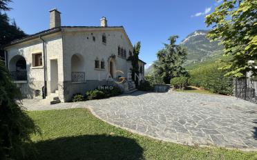 Single house 8 rooms - image - 13