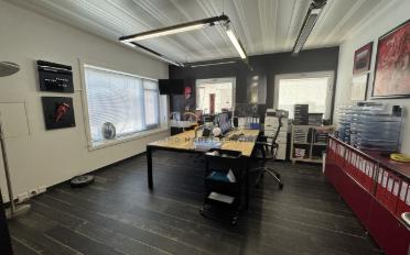 Bureau 6 pièces - image - 2