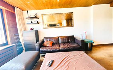 Dachwohnung 2.5 Zimmer - image - 2