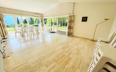 Villa 16.5 Zimmer - image - 3