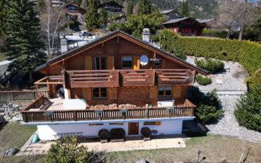 Chalet 6.5 pièces - image - 1