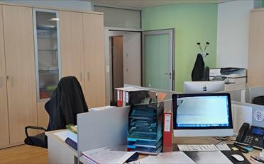 Office - image - 11