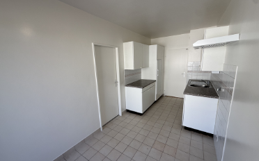 Apartment 4 rooms - image - 2
