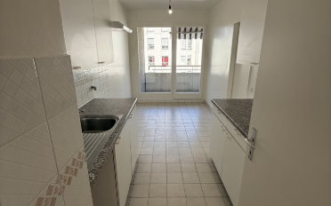 Apartment 4 rooms - image - 3