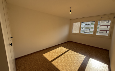 Apartment 4 rooms - image - 5