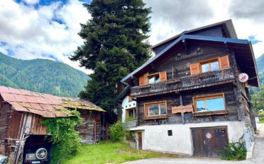 Chalet 6.5 pièces - image - 1