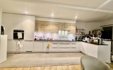 Apartment 8 rooms - image - 5