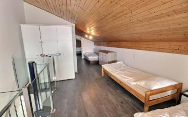 Apartment 4 rooms - image - 9