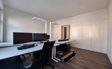Office - image - 6