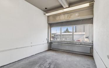 Office - image - 10