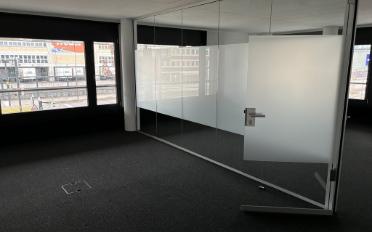 Office - image - 6