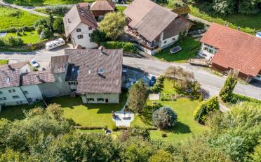 Einfamilienhaus 6.5 Zimmer - image - 1