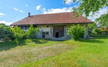 Villa - image - 1