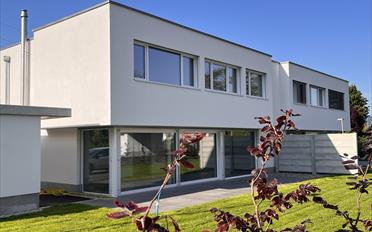 Doppeleinfamilienhaus 5.5 Zimmer - image - 2
