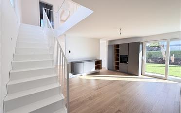 Villa 5.5 Zimmer - image - 1