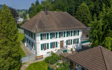 Einfamilienhaus 10.5 Zimmer - image - 5