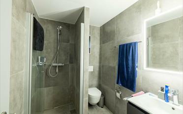 Mixed use property - image - 11