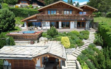 Chalet 8.5 pièces - image - 1