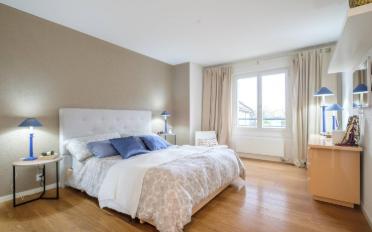 Attic flat 9 rooms - image - 6