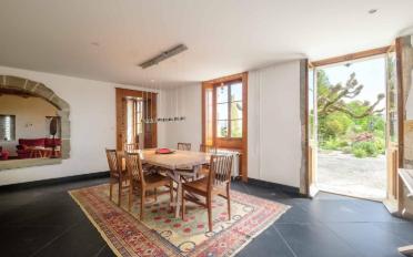 Single house 18 rooms - image - 2