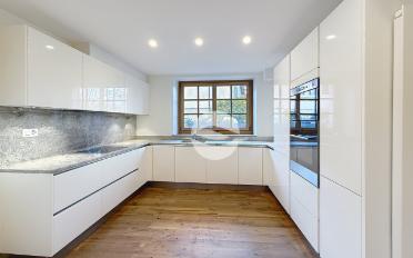 Maison 9 pièces - image - 3