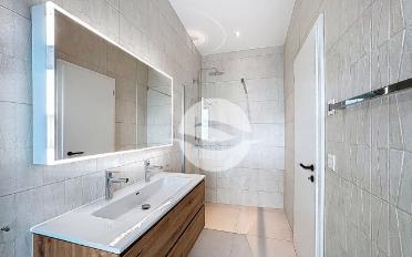 Villa 6.5 pièces - image - 6