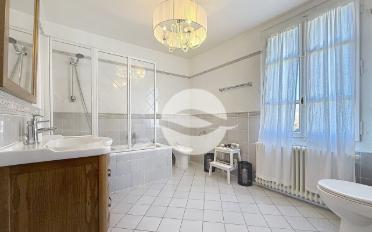 Einfamilienhaus 7.5 Zimmer - image - 10