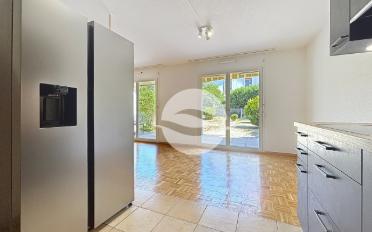 Apartment 4 rooms - image - 1