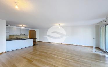 Apartment 5 rooms - image - 2