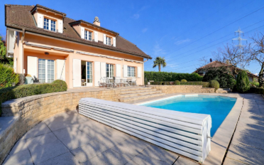 Villa 7.5 pièces - image - 7