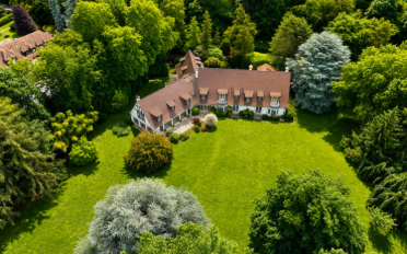 Villa 14 pièces - image - 11
