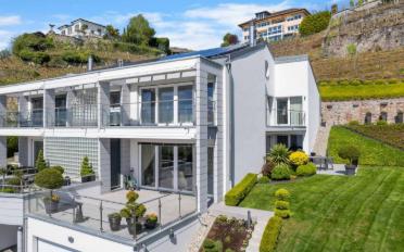 Doppeleinfamilienhaus 7.5 Zimmer - image - 1