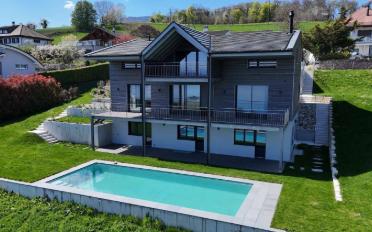 Villa 7.5 pièces - image - 1
