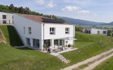 Einfamilienhaus 7.5 Zimmer - image - 1