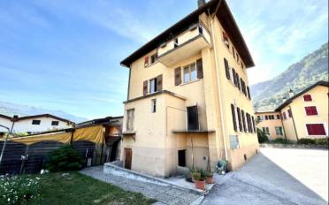 Immeuble résidentiel 15 pièces - image - 1