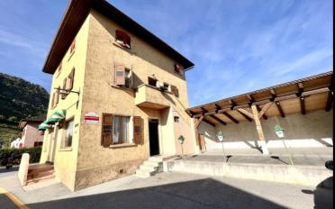 Immeuble résidentiel 15 pièces - image - 2