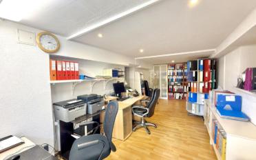 Residential building 15.5 rooms - image - 10