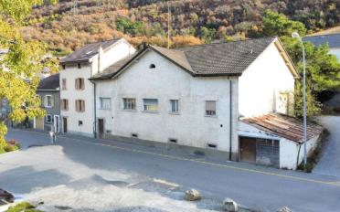 Einfamilienhaus 8.5 Zimmer - image - 2