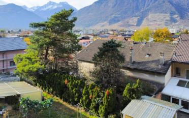 Einfamilienhaus 8.5 Zimmer - image - 1