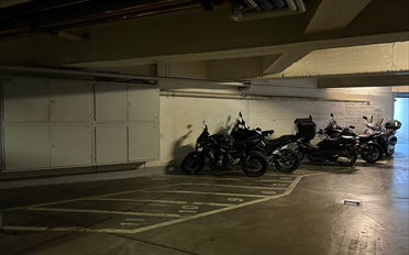 Moto Aussenplatz - image - 2
